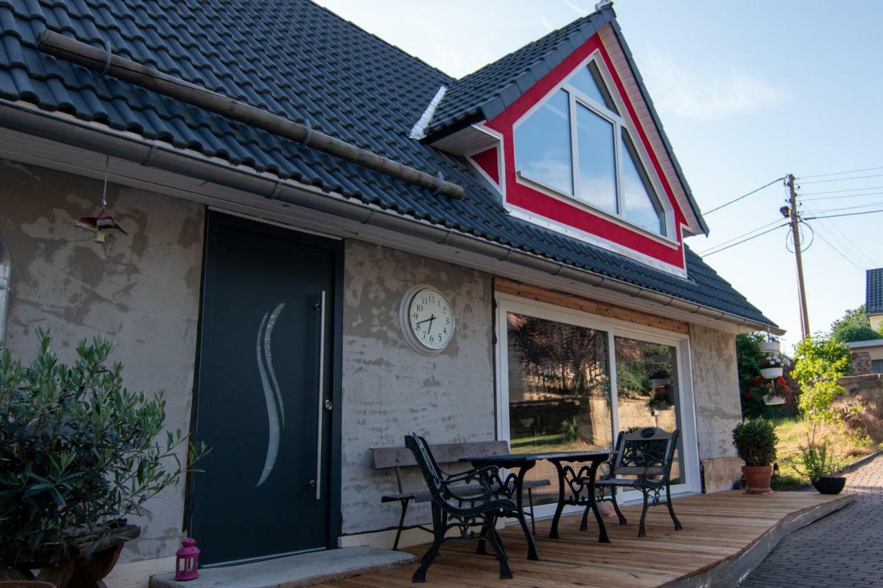 Ferienhaus Goermer Mit Wasserbett Schmölln Dış mekan fotoğraf